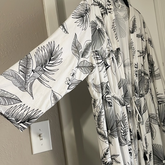 White and black kimono size uk 22 - Picture 4 of 4